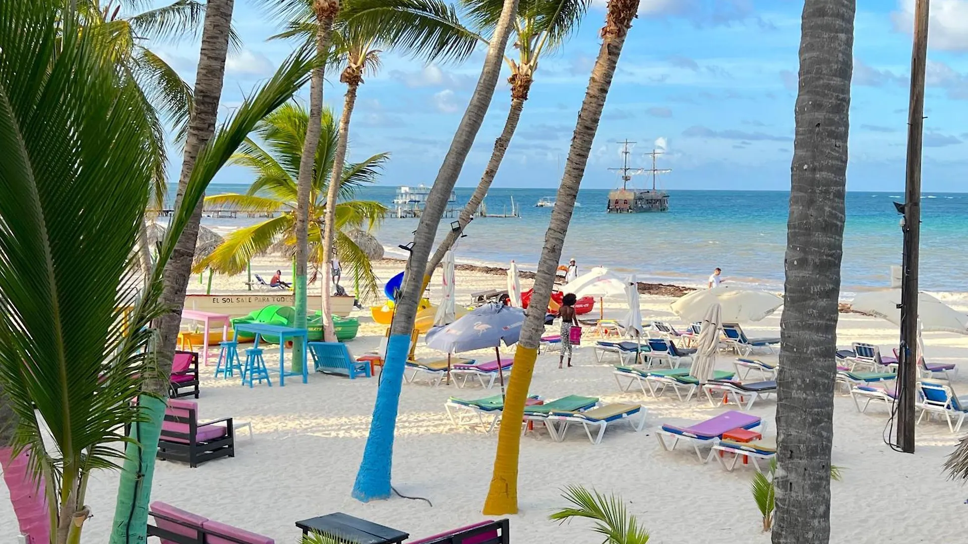 Olas Del Caribe - Vacation Suites With Rooftop Pool - Playa Los Corales 蓬塔卡纳 5*,  多米尼加共和国
