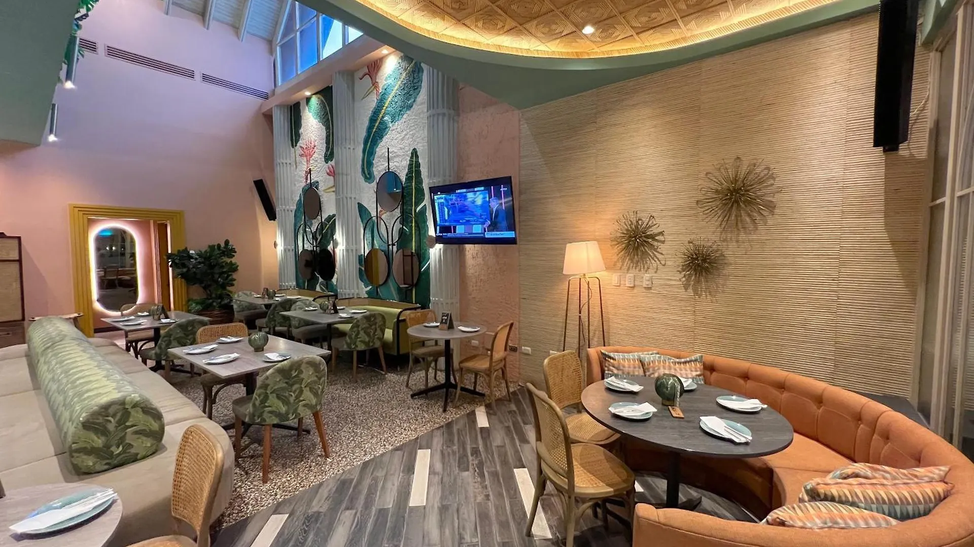 Olas Del Caribe - Vacation Suites With Rooftop Pool - Playa Los Corales 蓬塔卡纳 5*,  多米尼加共和国