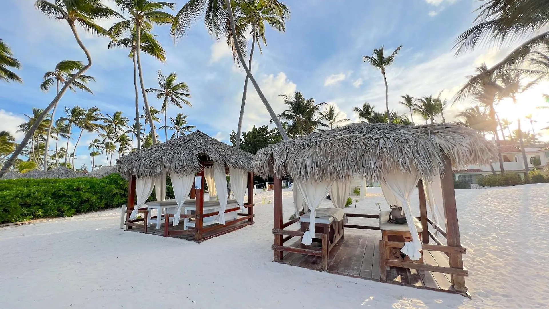 Olas Del Caribe - Vacation Suites With Rooftop Pool - Playa Los Corales 蓬塔卡纳 公寓式酒店