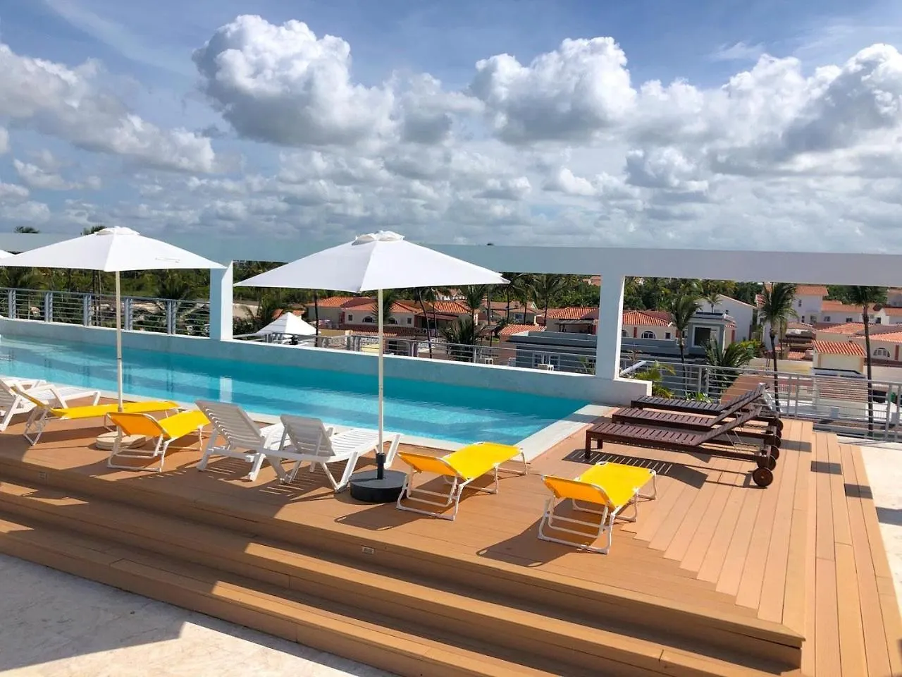 Olas Del Caribe - Vacation Suites With Rooftop Pool - Playa Los Corales Πούντα Κάνα