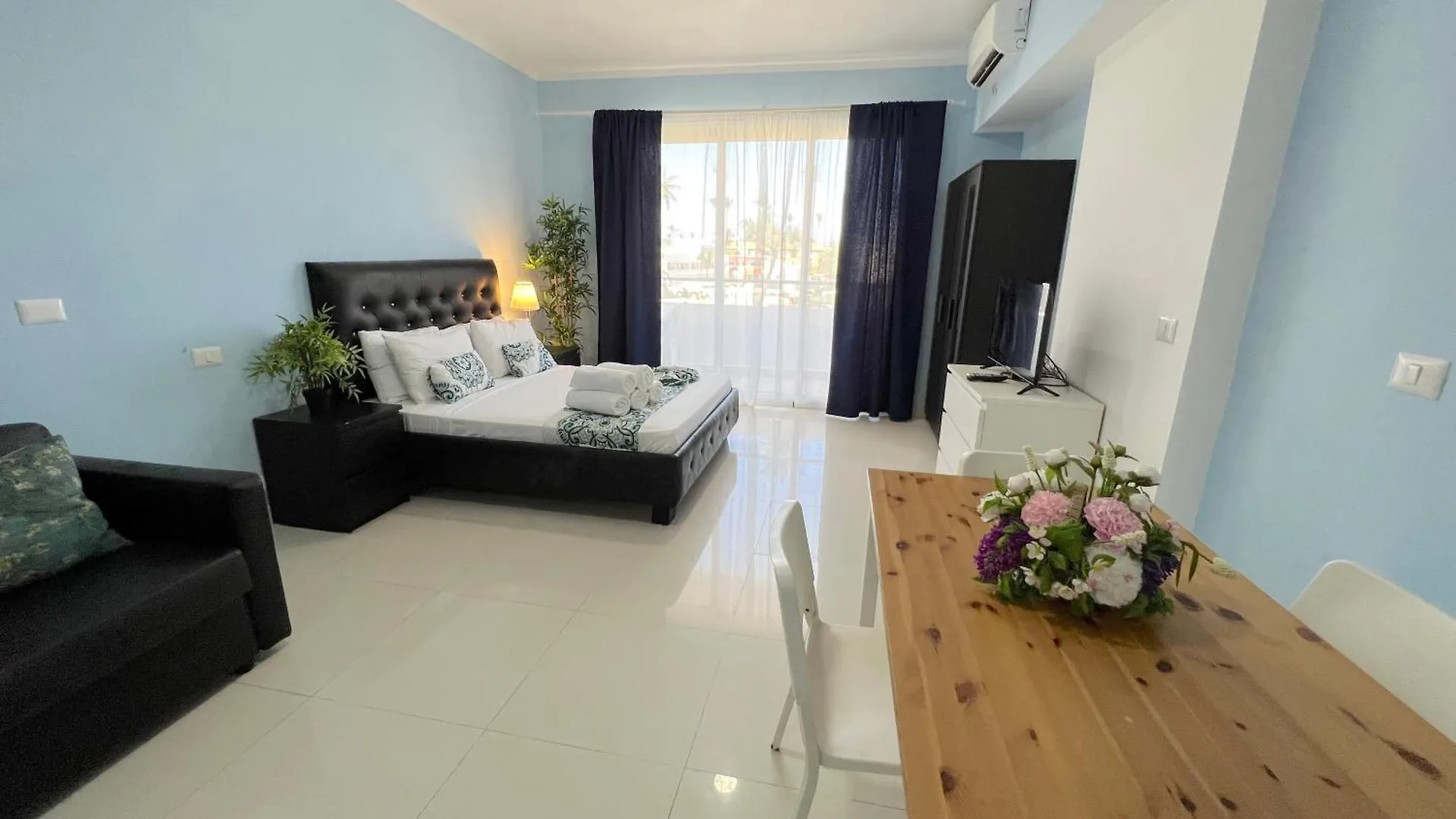 ***** Ξενοδοχείο με διαμερίσματα Olas Del Caribe - Vacation Suites With Rooftop Pool - Playa Los Corales Πούντα Κάνα Δομινικανή Δημοκρατία