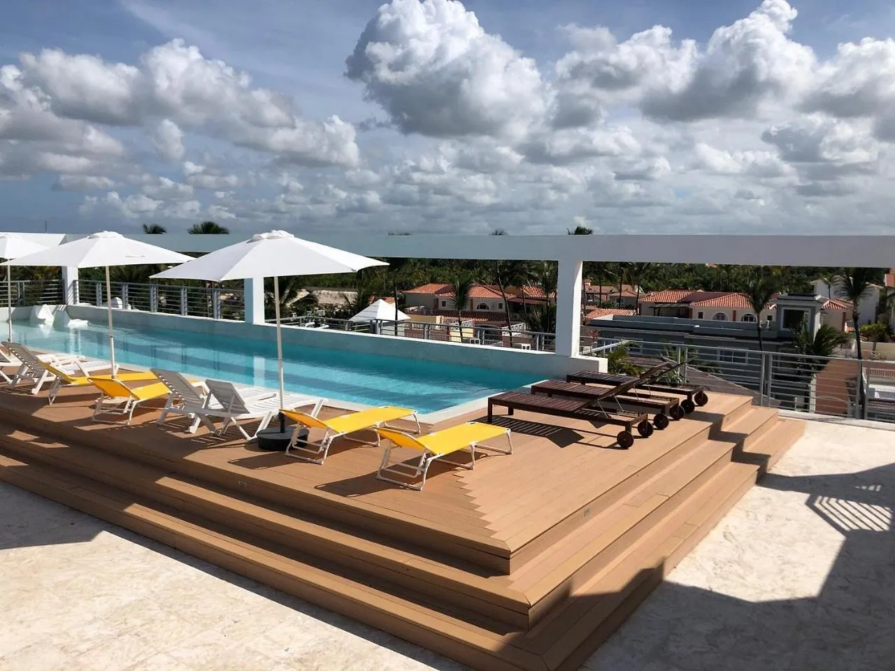 Olas Del Caribe - Vacation Suites With Rooftop Pool - Playa Los Corales Punta Cana Aparthotel