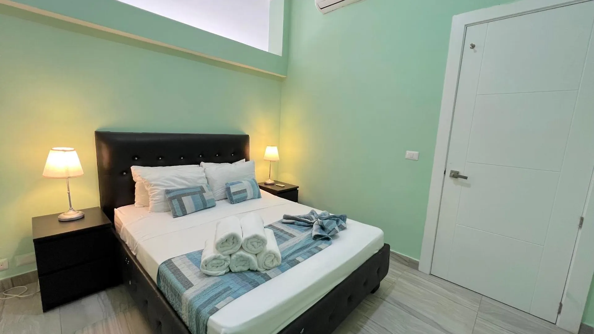 ***** Aparthotel Olas Del Caribe - Vacation Suites With Rooftop Pool - Playa Los Corales Punta Cana Dominikanische Republik