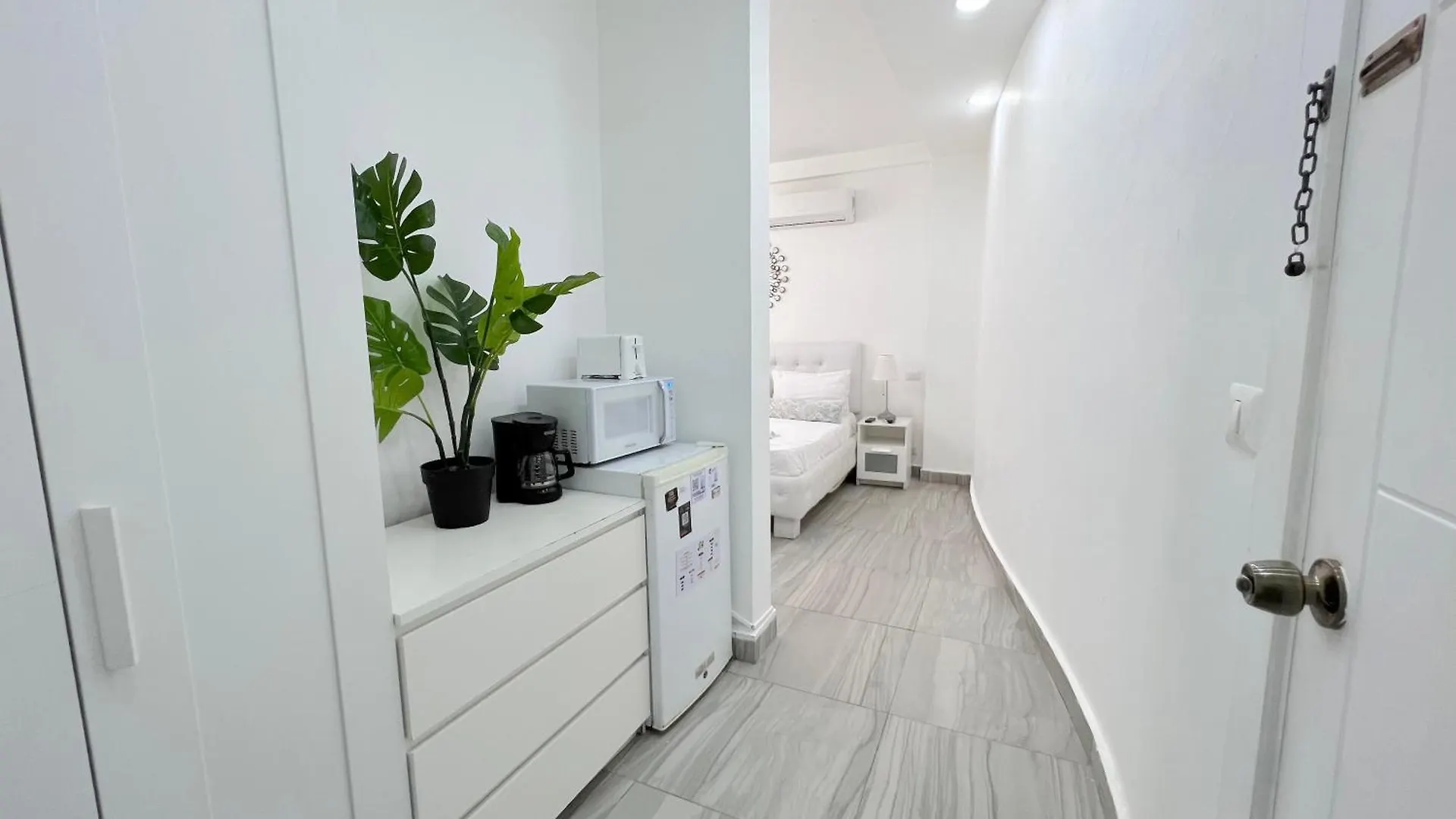 ***** Aparthotel Olas Del Caribe - Vacation Suites With Rooftop Pool - Playa Los Corales Punta Cana Dominikanische Republik